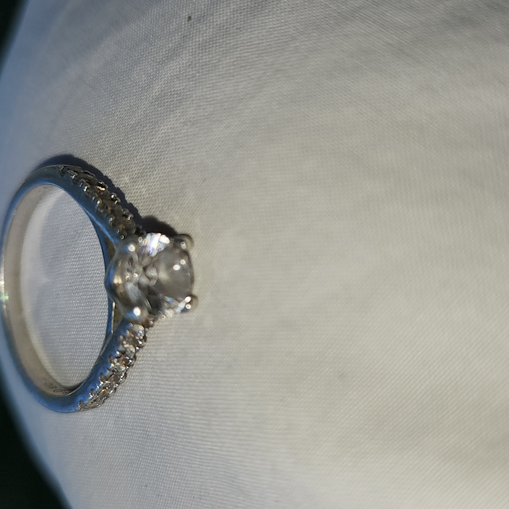 Ring - Picture 3 of 3